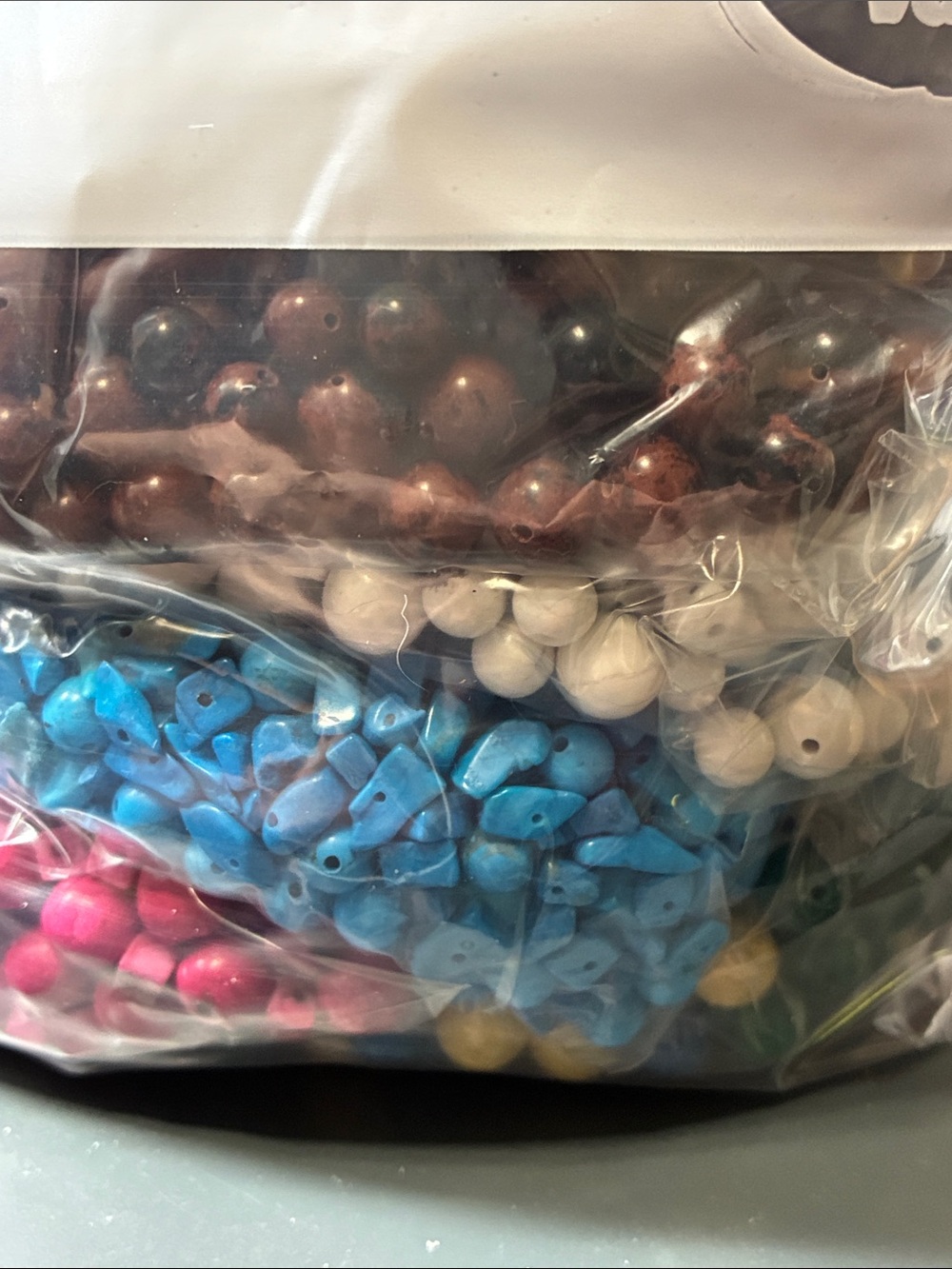 Lot of 2+ pounds of assorted gemstone Beads in Blue, Green, Pink, White, Brown - Picture 12 of 13
